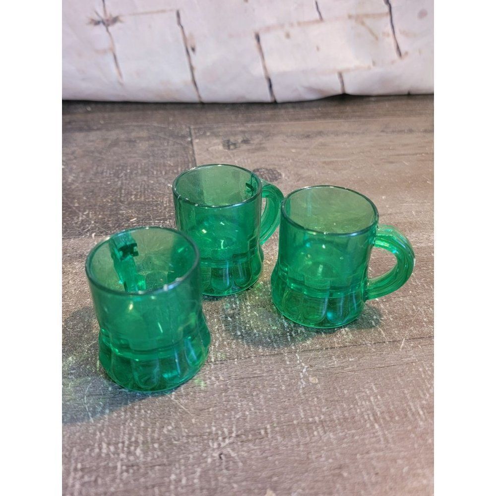 Mini irish green mug shot st‎ patrick set